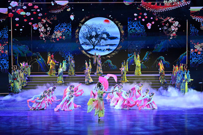 北京这一年的大城小事 市民春晚演绎市井温情